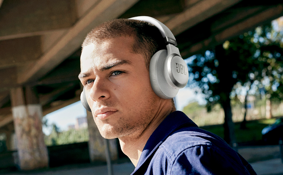 JBL Live 660NC Obtenez de l’aide en utilisant votre voix. - Image